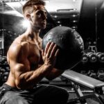 A CrossFit nem csupán egy edzés, hanem valódi kihívás testnek és léleknek. Saját bőrünkön tapasztaltuk meg, hogy a változatos, intenzív feladatok nem hagynak időt a pihenésre – és minden alkalommal újabb határokat feszegetnek.