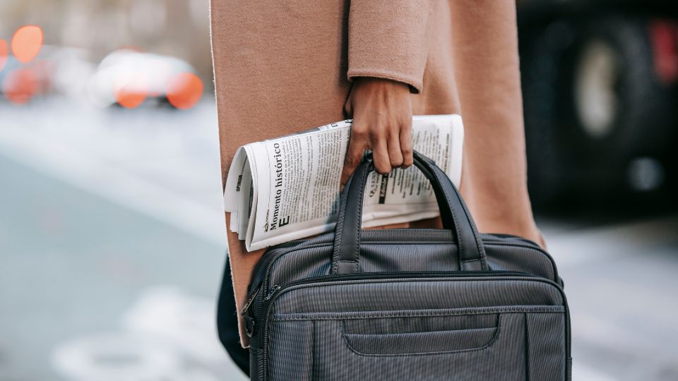 A folyamatos tanulás kulcsfontosságú a karrierépítésben. Nemcsak tudásodat bővítheted, de magabiztosabbá is válsz, ha új készségeket sajátítasz el. Mutatjuk, hogyan kezdj bele, hogy valóban előrébb juss a munkahelyeden!