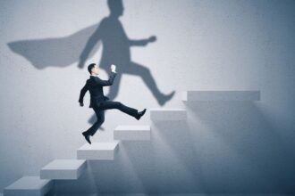 Egy jól felépített LinkedIn profil ma már elengedhetetlen, ha versenyképesek akarunk maradni az álláspiacon. Megmutatjuk, hogyan alakítsd ki úgy a profilodat, hogy az valóban kiemeljen a tömegből és megszerezze neked álmaid állását!